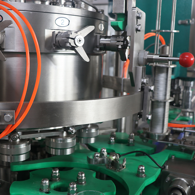 Canned Bottled High Speed Automatic Juice Flavor Carbonated Drinks Filling Machine 