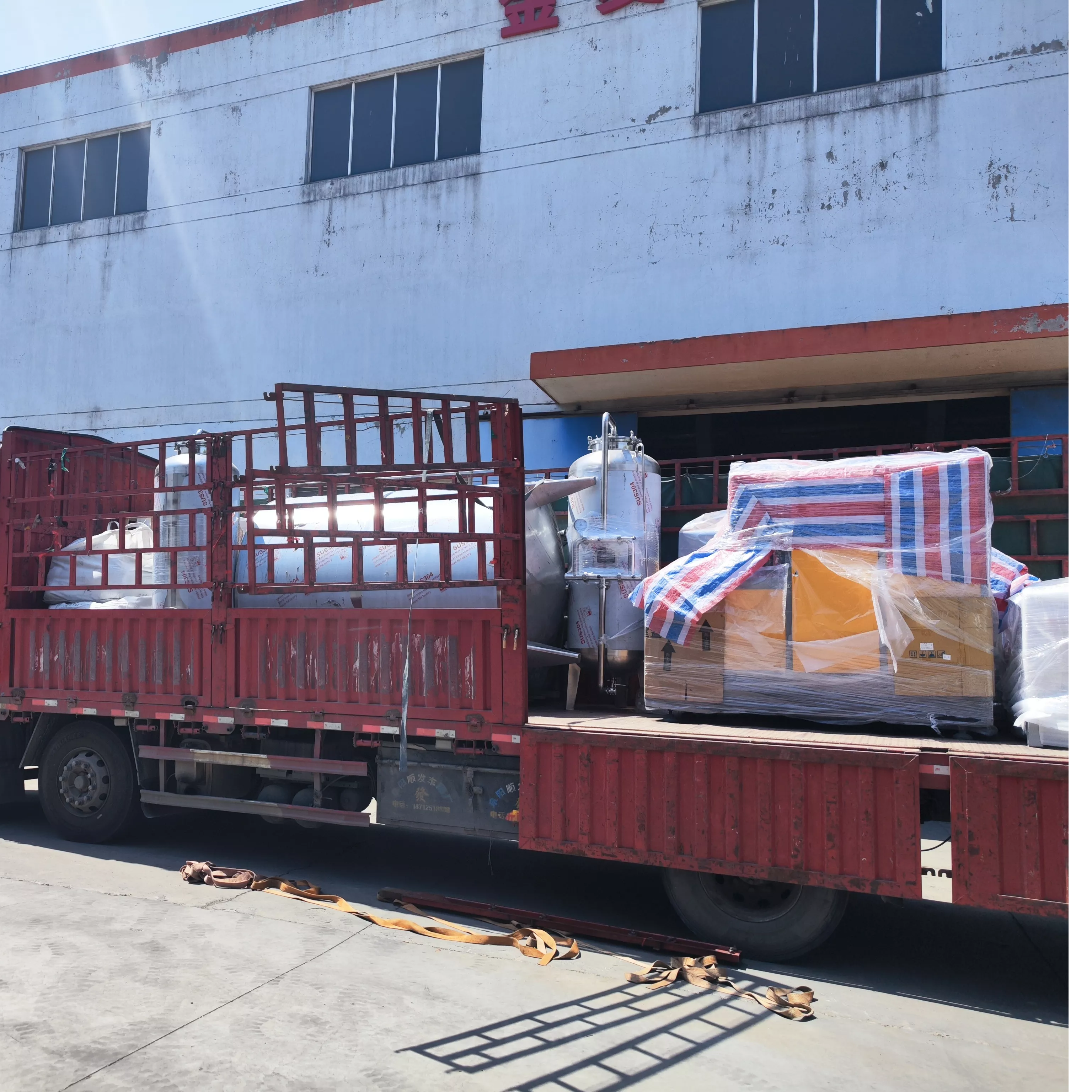 Bottled Water Filling Line And 10T Water Treatment System Are Delivered Today 
